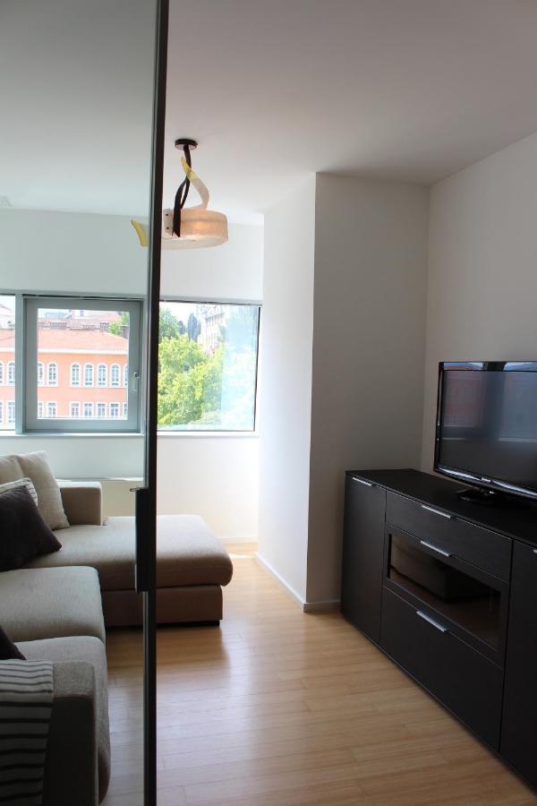 Modern Apartment In The Centre Rijeka Buitenkant foto