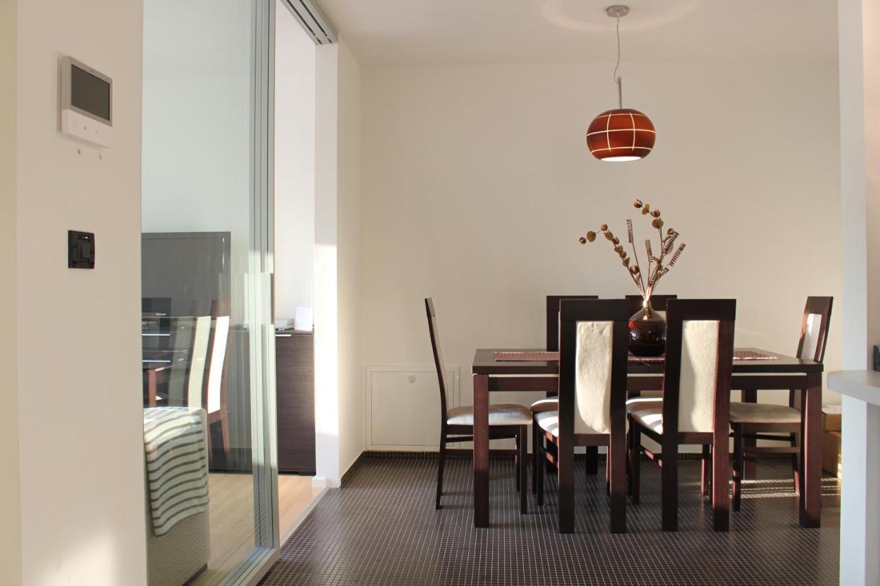 Modern Apartment In The Centre Rijeka Buitenkant foto